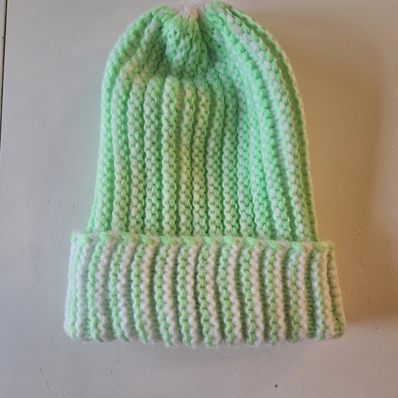 NWT Anthropologie Green Knit Ribbed Beanie - Picture 2 of 4